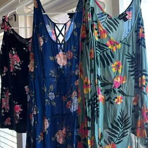 TORRID FLORAL TANK BUNDLE SIZE 2x